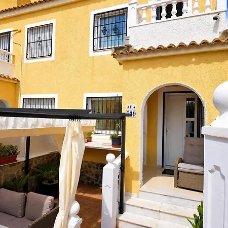 Homestay Ada & & Vacation Gran Alacant